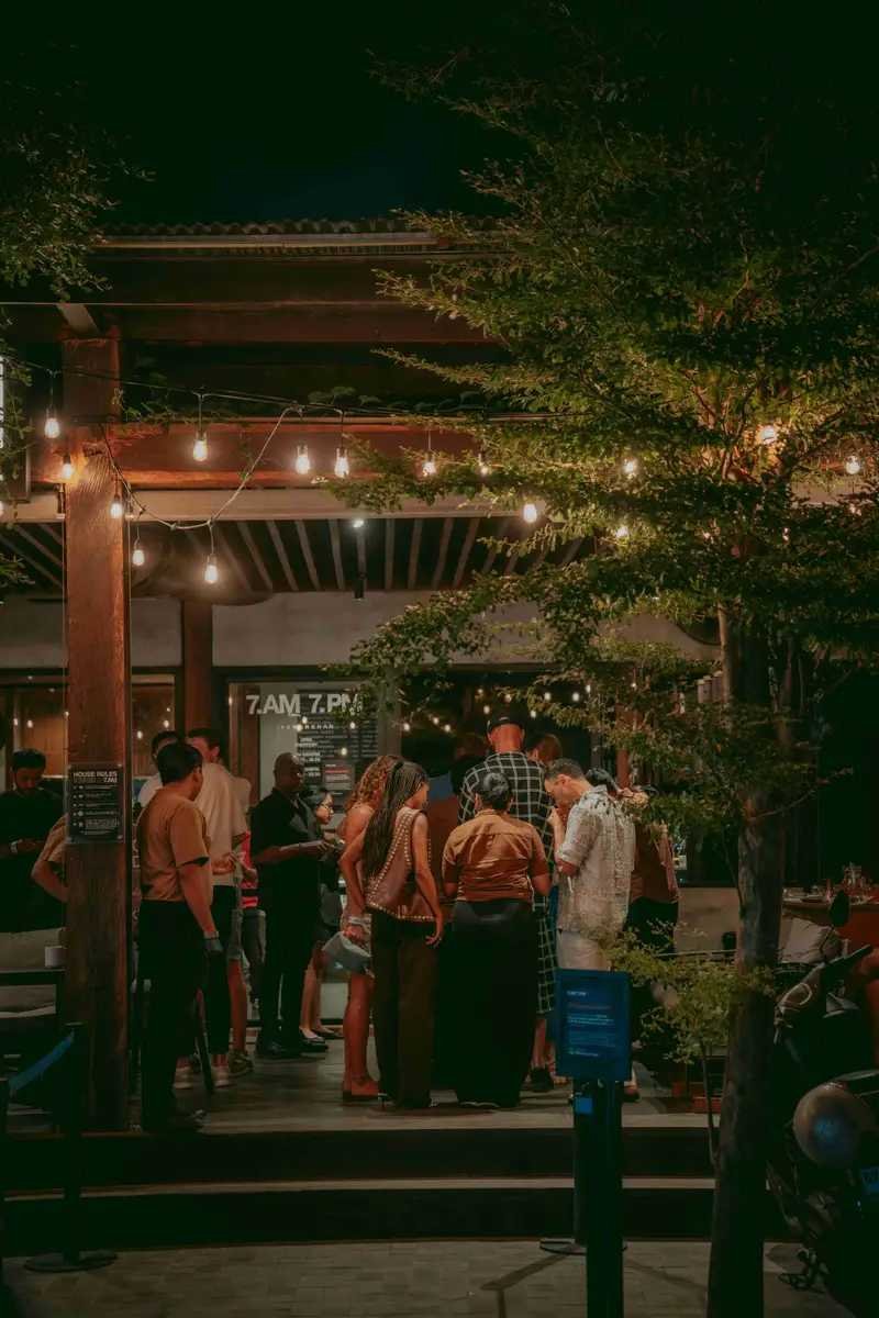 Guests outside 7AM Bakers and 7PM Diners in Pererenan, Bali